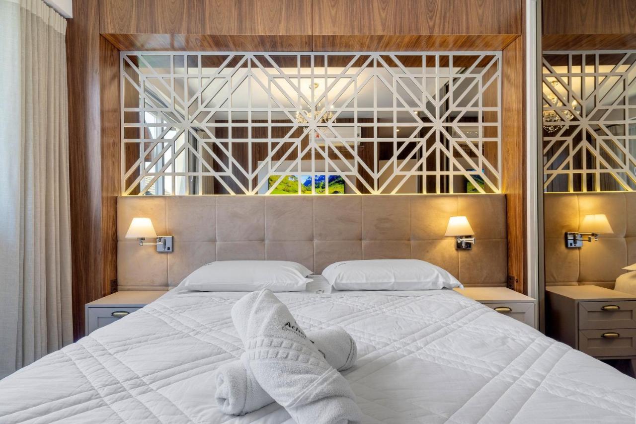 Vita Boulevard Luxo 2 Suites By Achei גראמדו מראה חיצוני תמונה